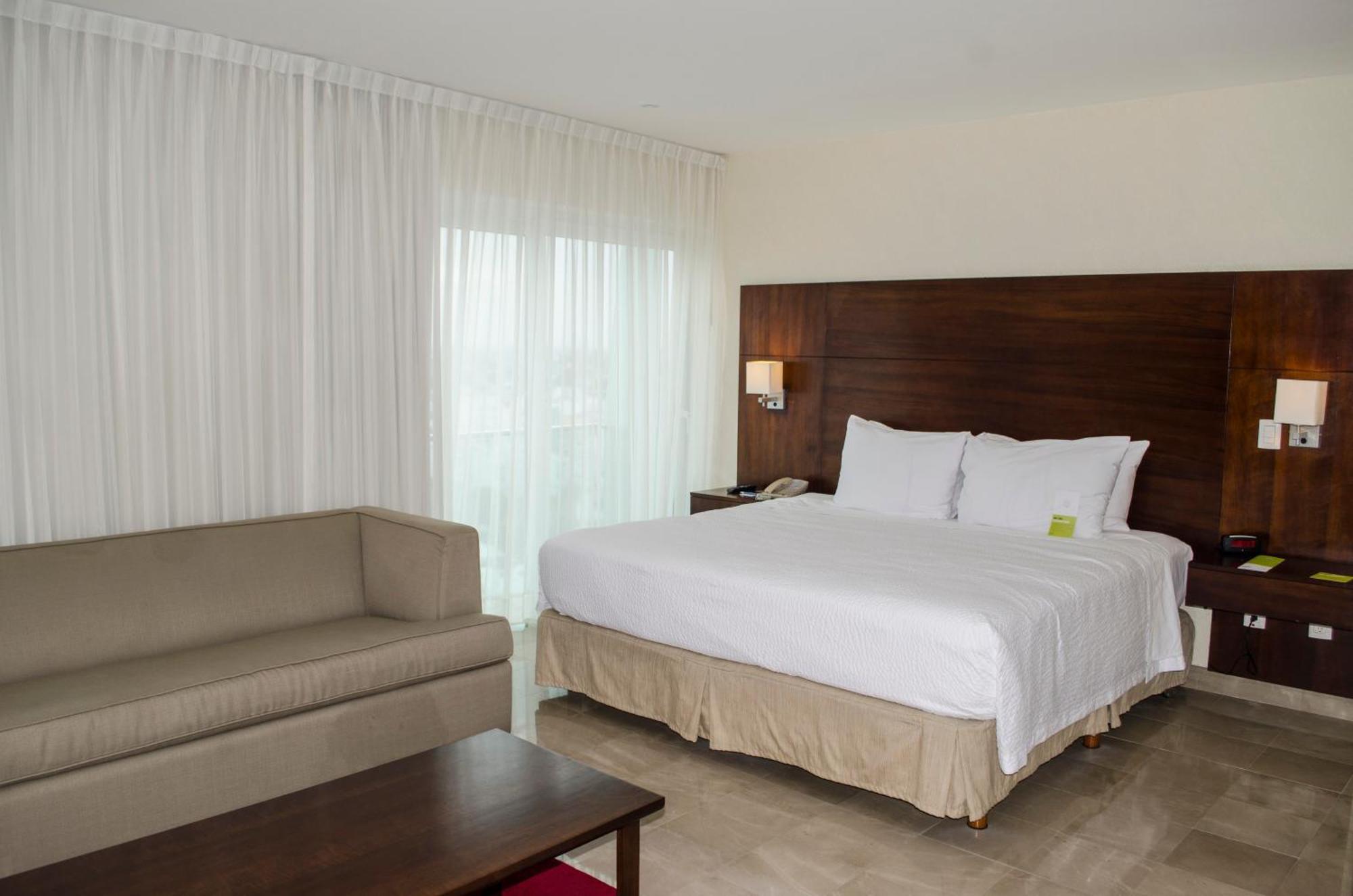 Four Points By Sheraton ורקרוז מראה חיצוני תמונה
