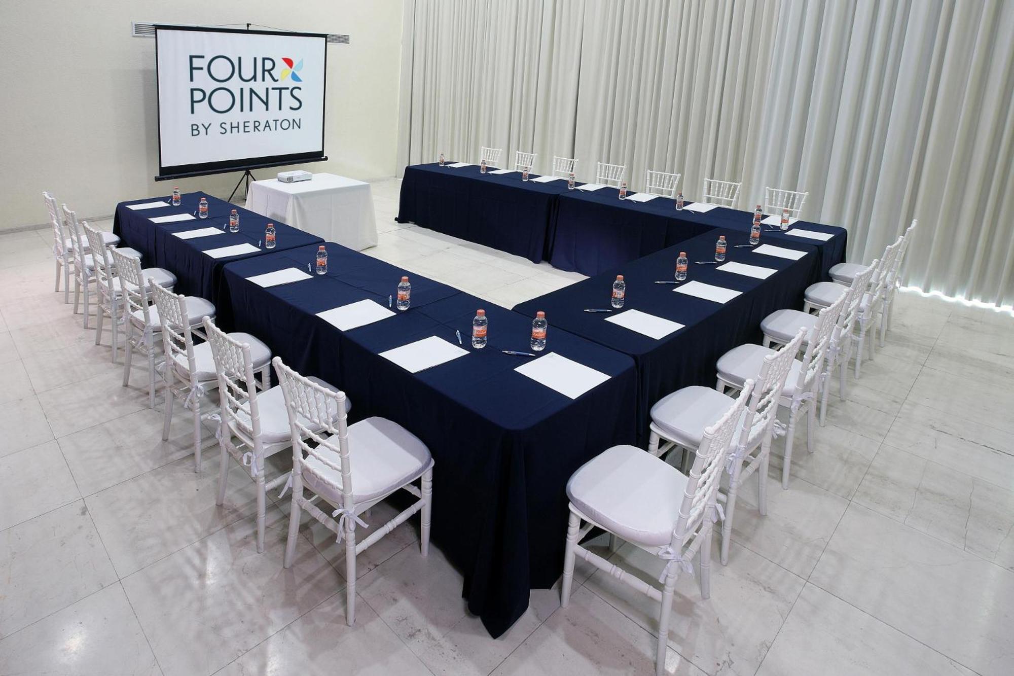 Four Points By Sheraton ורקרוז מראה חיצוני תמונה