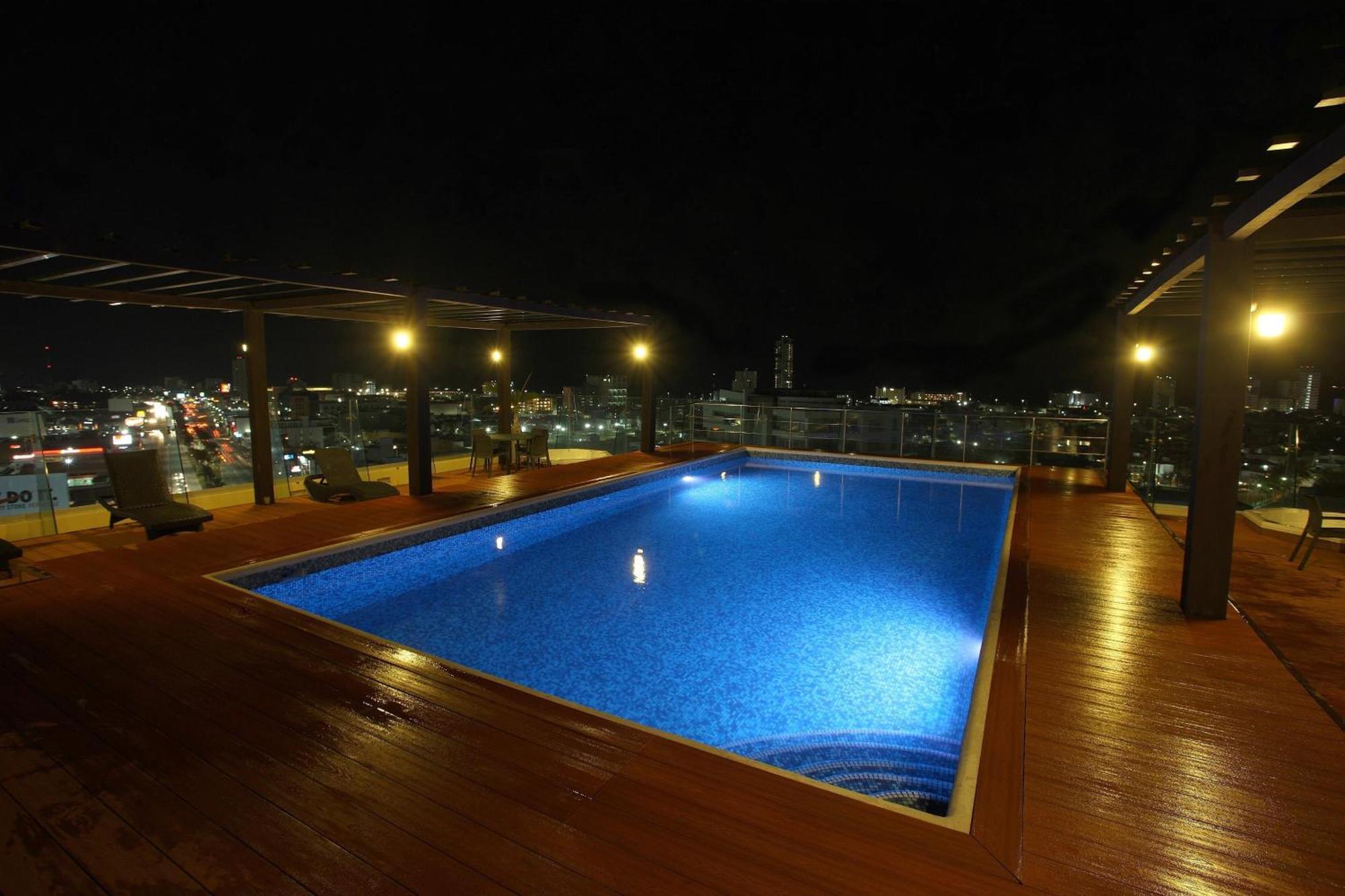 Four Points By Sheraton ורקרוז מראה חיצוני תמונה